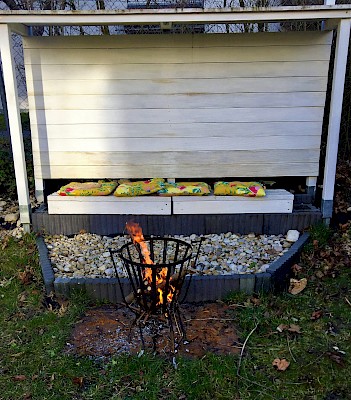 Lagerfeuer im Garten