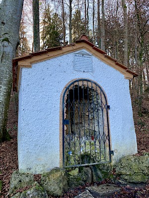 Burgwald Lehrpfad Diessen Mechthildisbrunnen