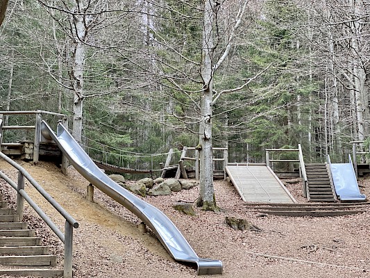 Waldspielgelände Spiegelau Rutschenparadies